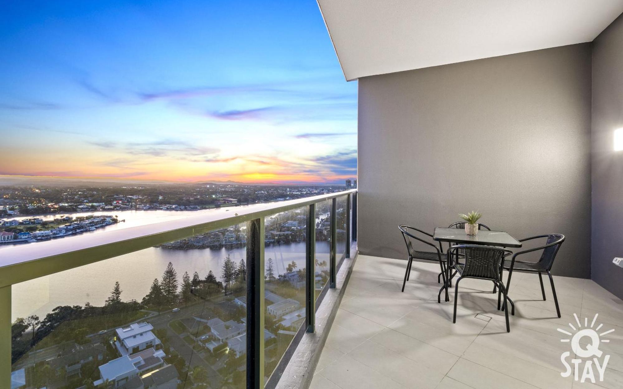 Ruby Apartments - Qstay Gold Coast Kültér fotó